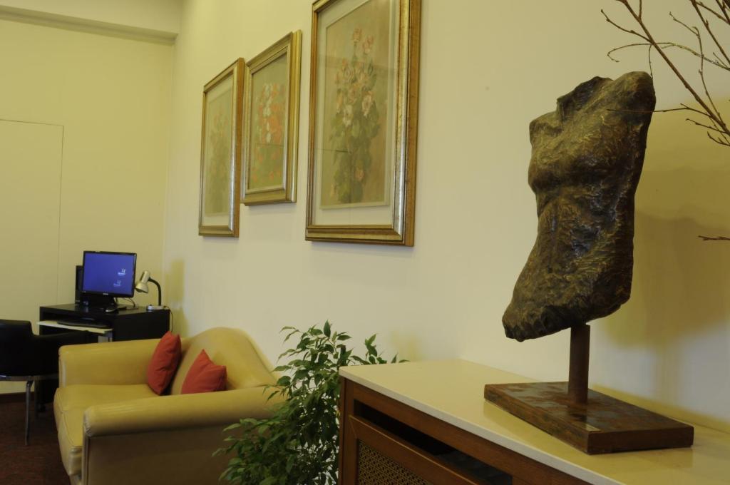 Dipendenza Aurora Apartment Pavia Bagian luar foto