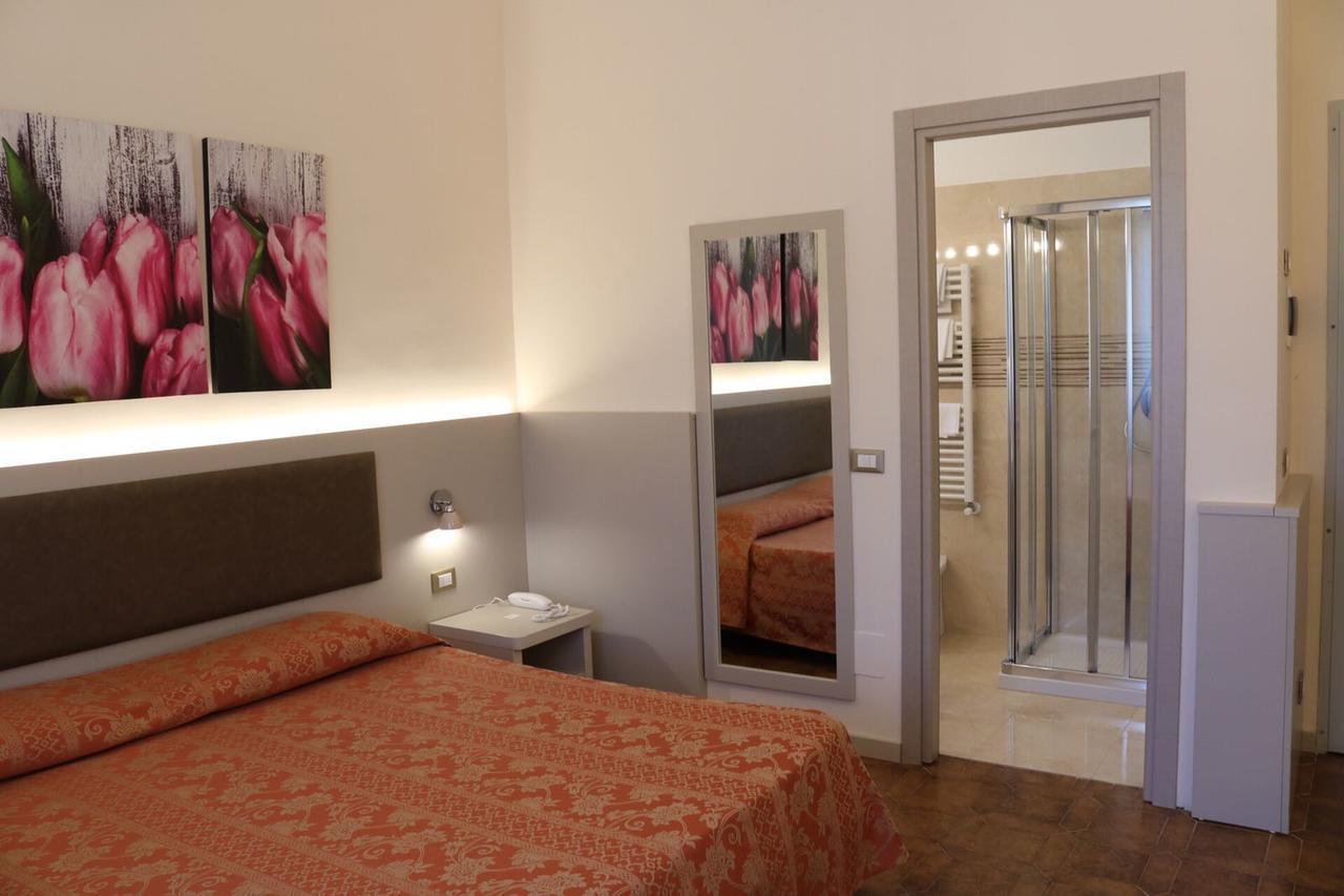 Dipendenza Aurora Apartment Pavia Bagian luar foto
